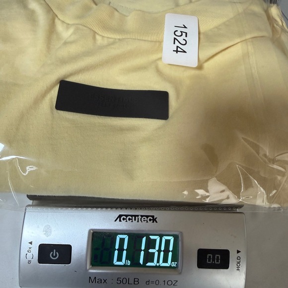 Fear of God Essentials T-Shirt Mens XL Yellow Crew Neck Short Sleeve - Picture 9 of 9